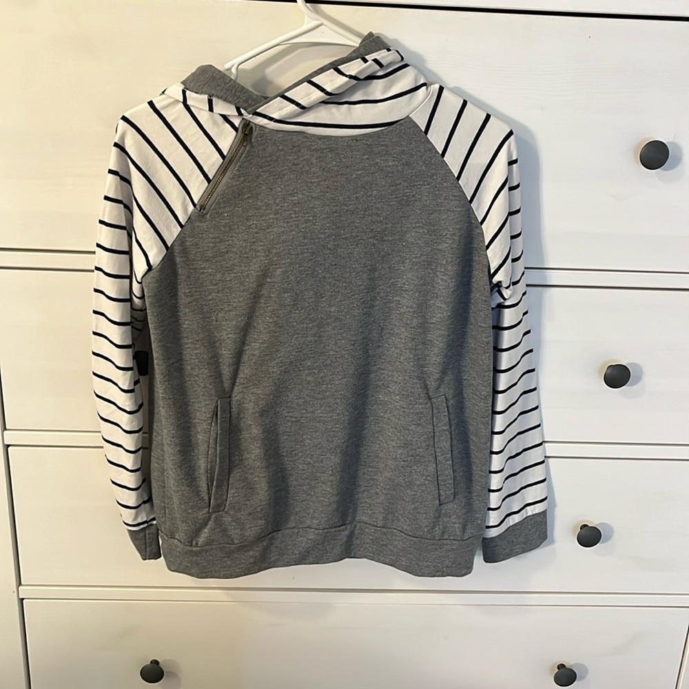 Gray and white formal shirt